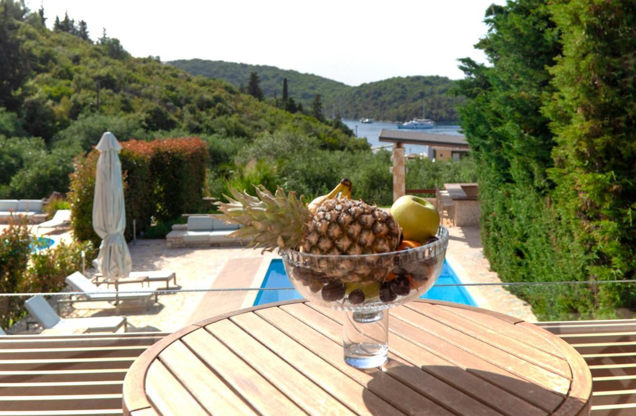 Saz Villas Sívota エクステリア 写真